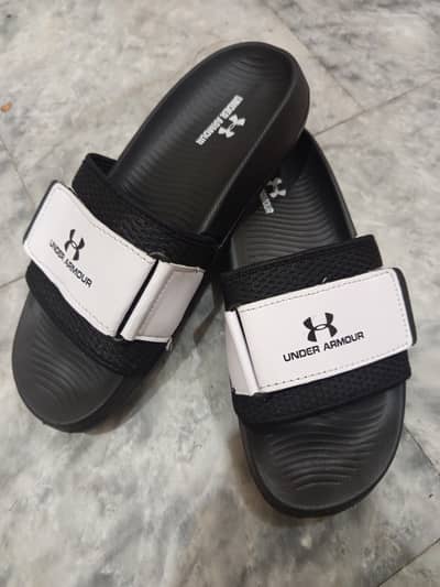 Mens simple slippers brand new