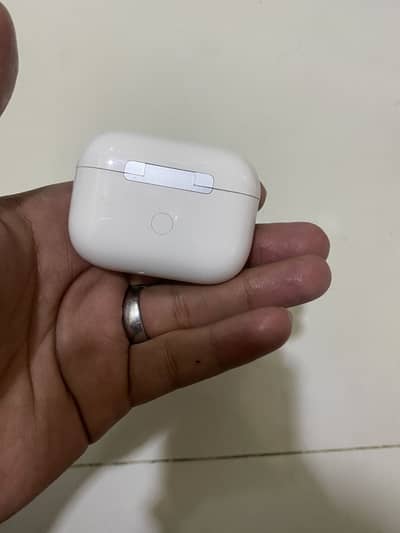 BLUKS airports BX airpro 2 (white colour)