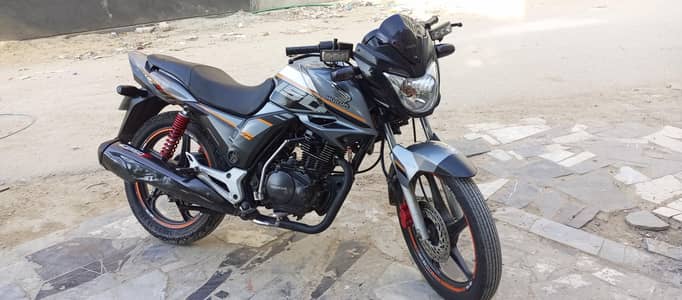 CB 2019 model Hyderabad number 10 of 10 condition all okay bike