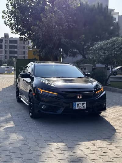 Honda civic 2019 ug full option