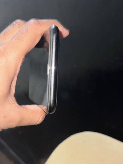 iPhone xs max factory unlocked 64 gb