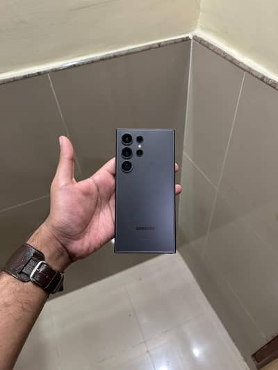 Samsung S24 Ultra non PTA with minor dot 12/256