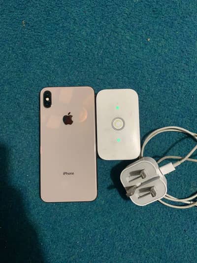 Iphone xs max 256 gb factery unlock10/10 condition