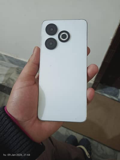 Infinix smart 8, 4 64