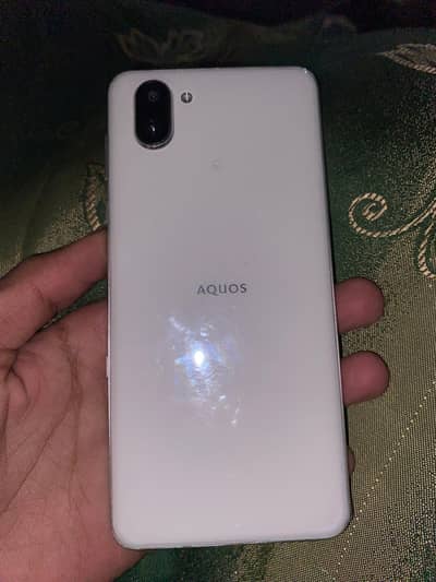 Aquos R3