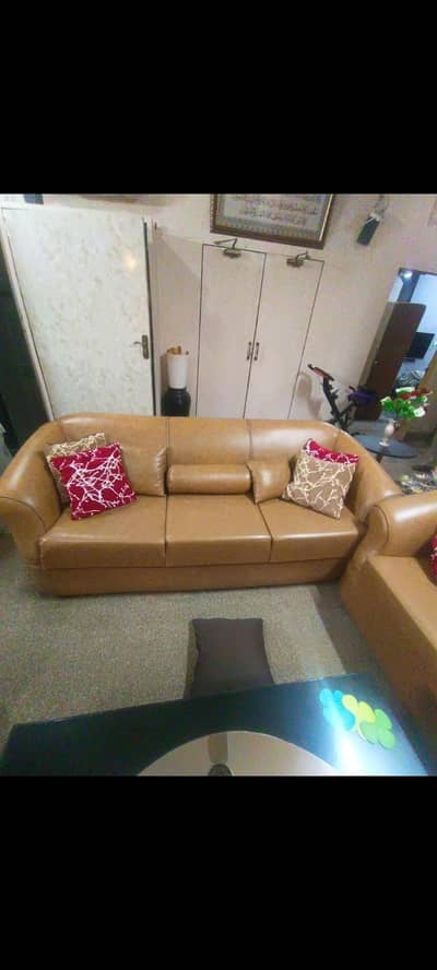 5 seater sofa urgent sale 10 of 10 condition 03064603496