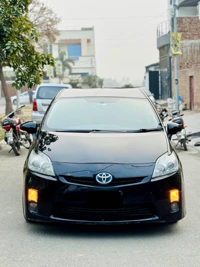 TOYOTA PRIUS S