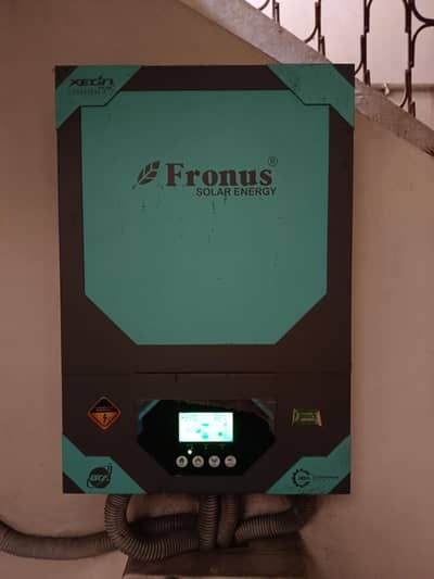 FRONUS PV3200 HYBRID SOLAR INVERTER
