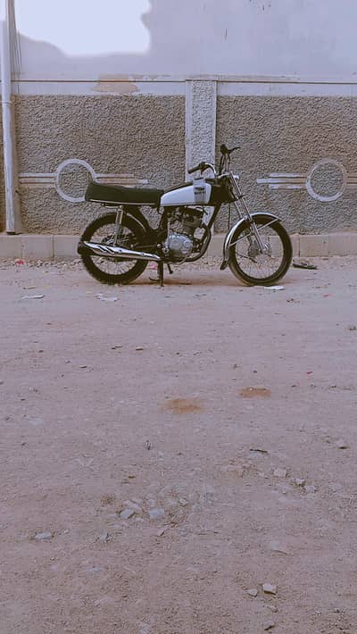 urgent sale only serious customers contact me 03148358840