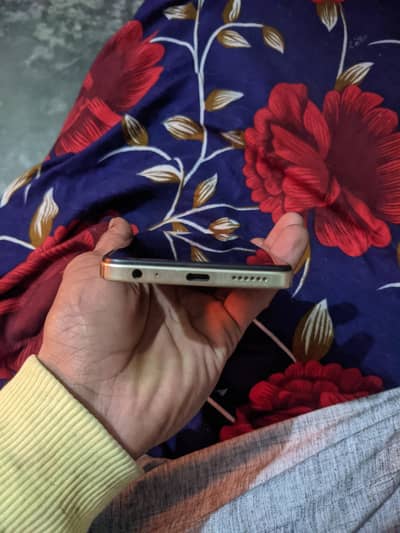 candishan raf daba hai bass Baki mobile ok hai