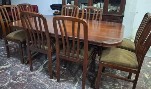 dinning table with chairs