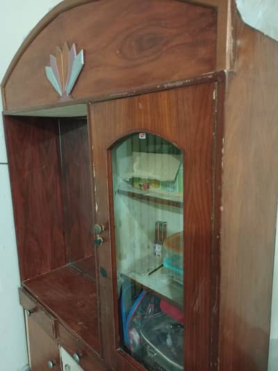 Dressing table for urgent sale