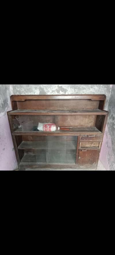 wooden showcase almari pure Tali wood used but in good condition