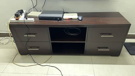 Inter wood wooden tv console 9/10 (Used)