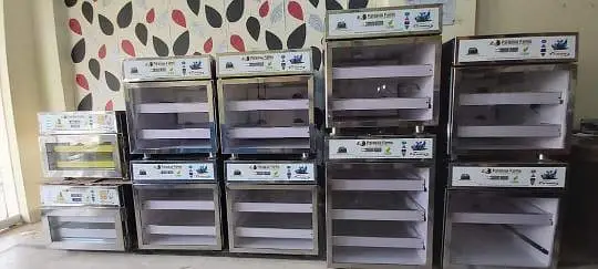 parrots brooder German invertor technology — photo 4