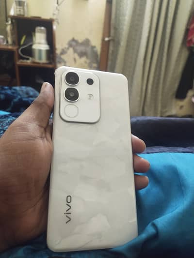 vivo 29 open box with warranty card
