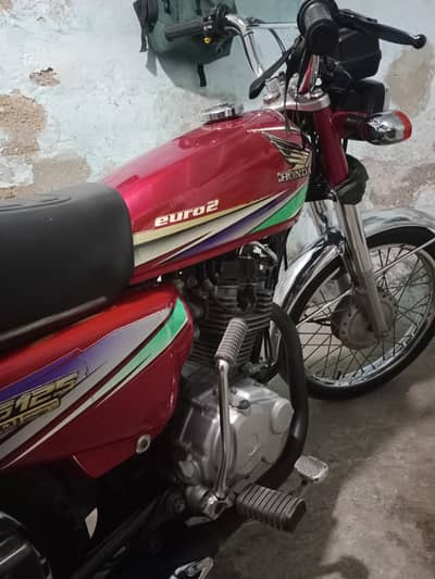 I'am selling Honda CG 125