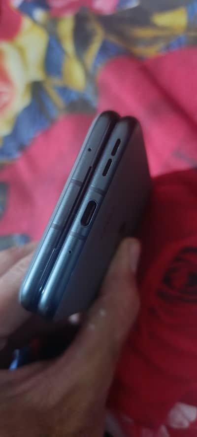 motrol razer mobile ha z flip 8.128 gp ha good mobile  condition 10.10