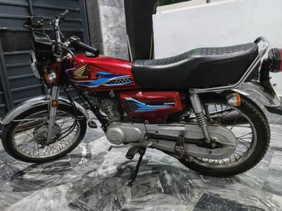 Honda 125 neat clean total Genuine