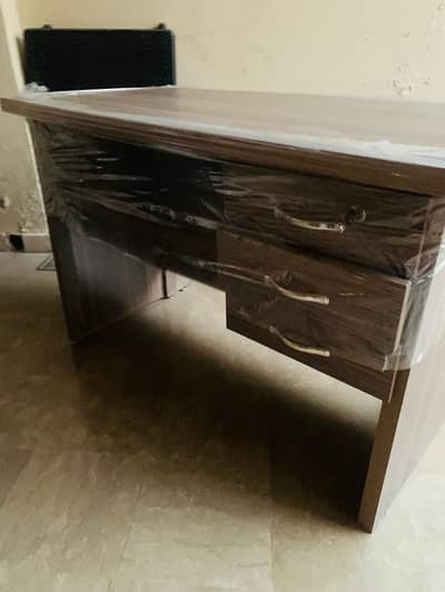 Office table for sale