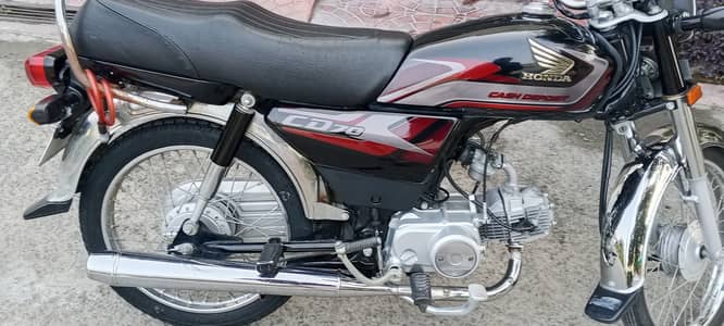 Honda CD 70 2025
