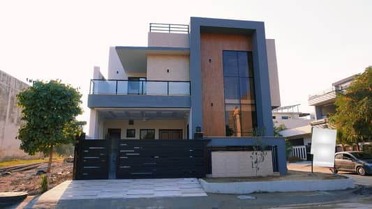 B 17 C Block 30x60 Corner Designer House For Sale