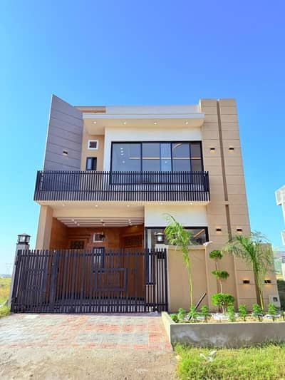 B 17 F Block Designer House 25x50 For sale