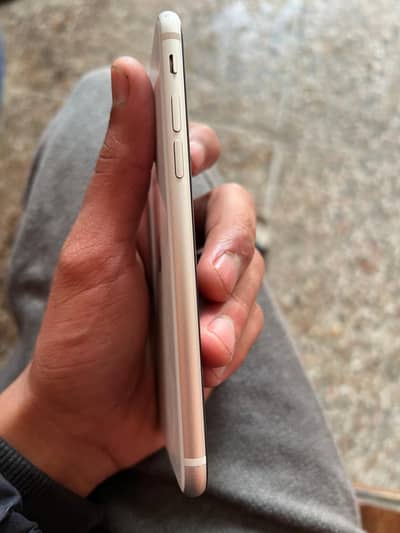 IPHONE SE2022 3RD GRNERATION JV