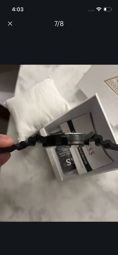 Guess watch silicon strap round black dial