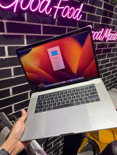 Apple MacBook pro 2020 1 tb