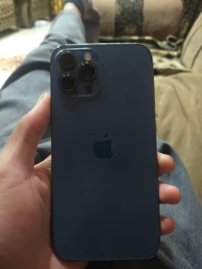 iPhone 12 Pro Max – 128GB – Excellent Battery – 7.5/10 Condition