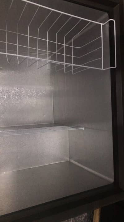 Deep freezer