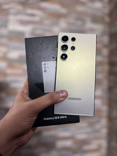 Samsung Galaxy S24 Ultra Natural Titanium 256GB