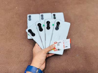 Redmi K40 Gaming Edition 256/12 Dual-Sim Pubg 90Fps Gaming Triggers