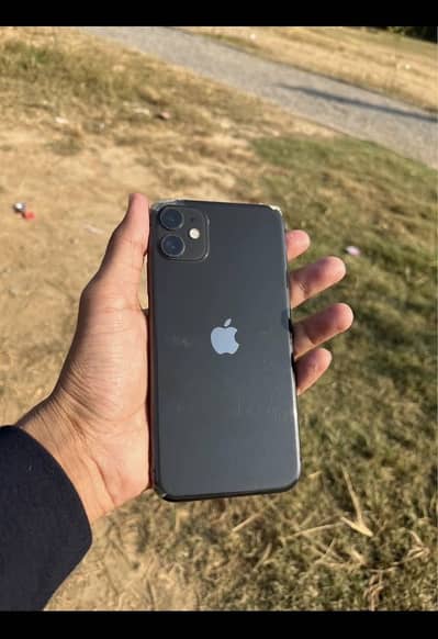 Iphone 11 (64GB) 100% Waterpack 81% Battery health