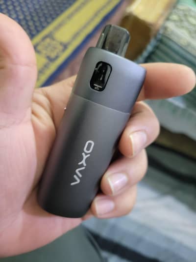 oxva pod 40 watt almost brand new 18+