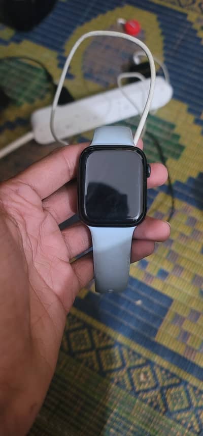 Apple watch series 8 50mm icloud lock