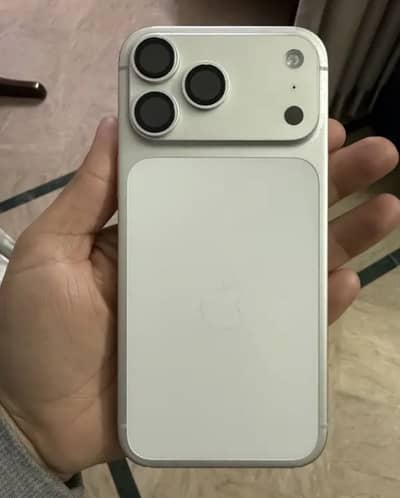 Iphone 17pro max factory unlock 100% health