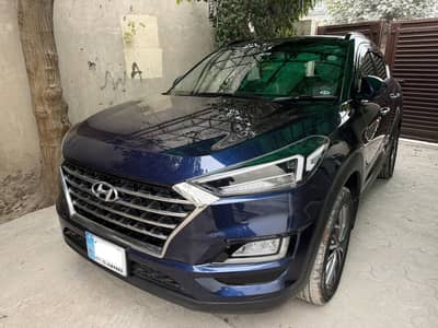 Hyundai Tuscon AWD (Full option)