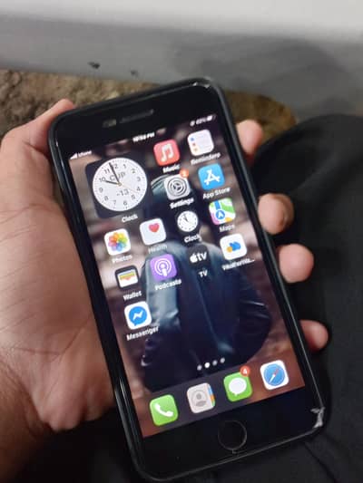 iphone 7plus 10/9 Condition hai  pta approved and 128Gb and all ok