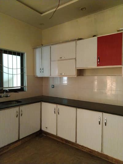 Separate Upper Portion For Rent in Canal Bank Fateh Garh Harbasnpura
