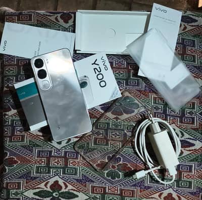 Vivo y200 8+8/256 Urgent sale what s app number 0327 6747609