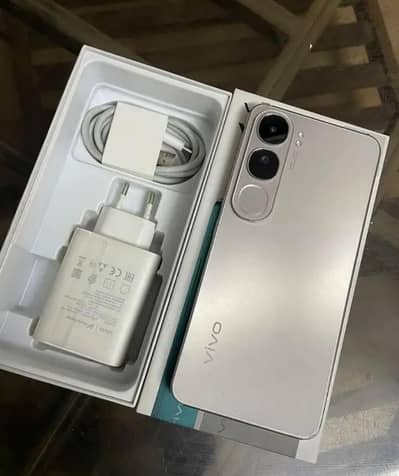 Vivo y200 8+8/256 Urgent sale what s app number 0327 6747609