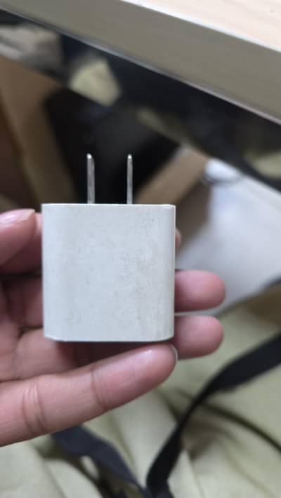 iPhone adaptor 100% original