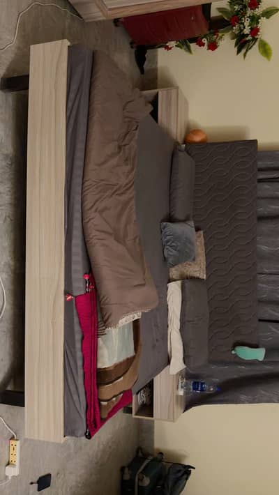 Habit brand bedroom set