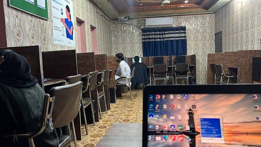 Seats available in Call center