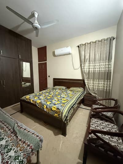 Furnished floor available for rent in daily basis weekly par day