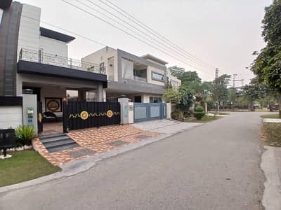 10 Marla Brand New Fully Furnished House In Dha Phase 4 EE Block For Sale