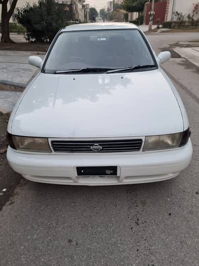 Nissan Sunny 1992