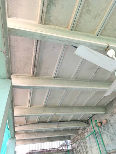 Izhar Guirders for free